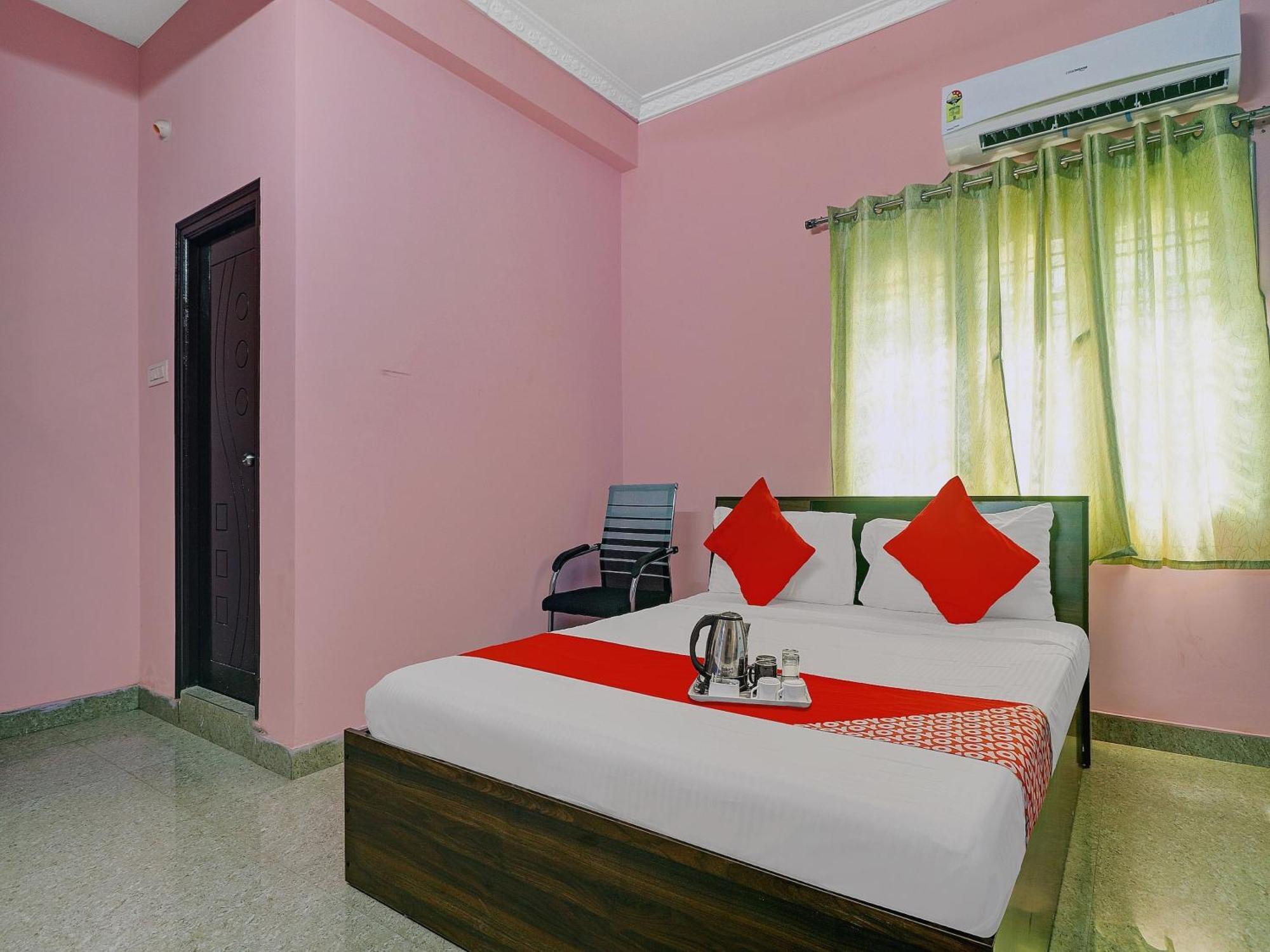 Hotel O S V Residency Kajaguda Near Gachibowli Hyderabad Esterno foto